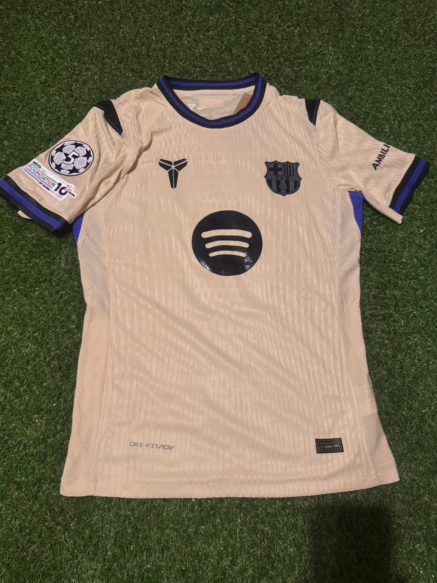 FC Barcelona x Kobe Bryant 2025/26 away jersey